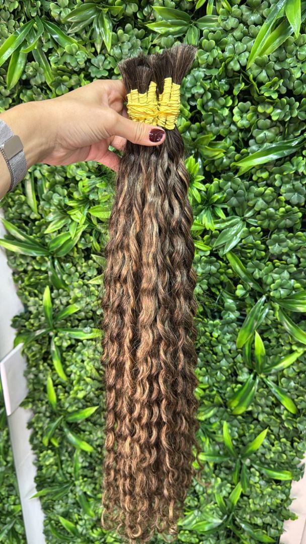Cabelo Cacheado Morena Iluminada 75 cm