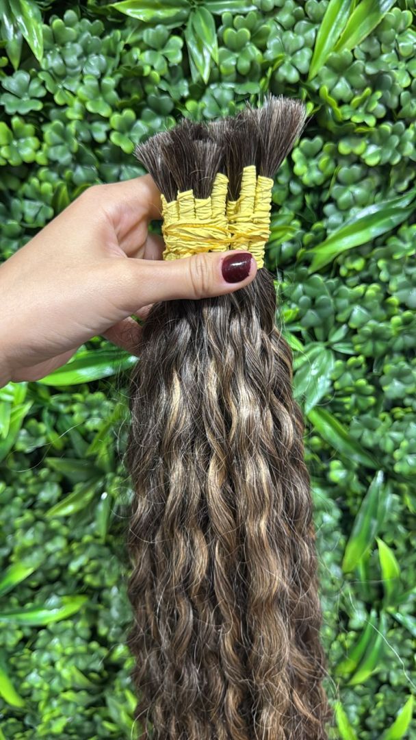 Cabelo Cacheado Morena Iluminada 75 cm